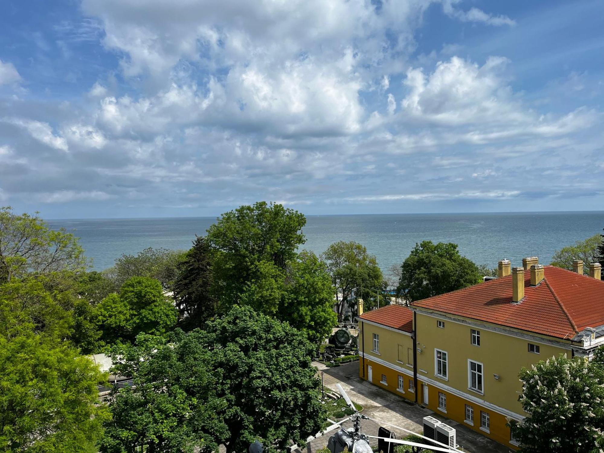 Glarus Apartment Wiht Infinity Sea View Варна Екстериор снимка
